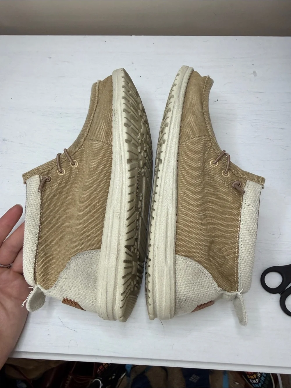 Hey Dude Wally Mid Salt N Stone Tan Chukka Boots Size 8